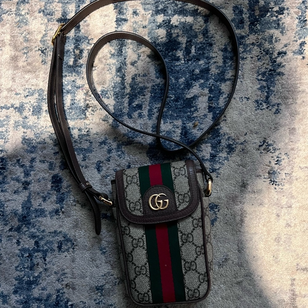 Gucci cross body